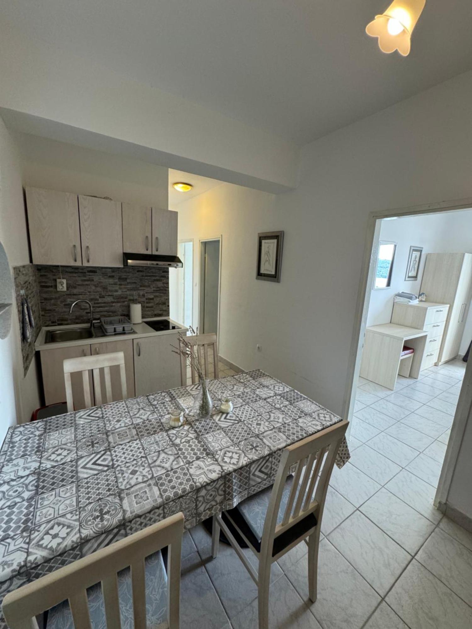 Marina Apartmani Tisno Murter Exteriör bild